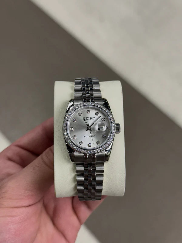 Diamond Glazé Dial